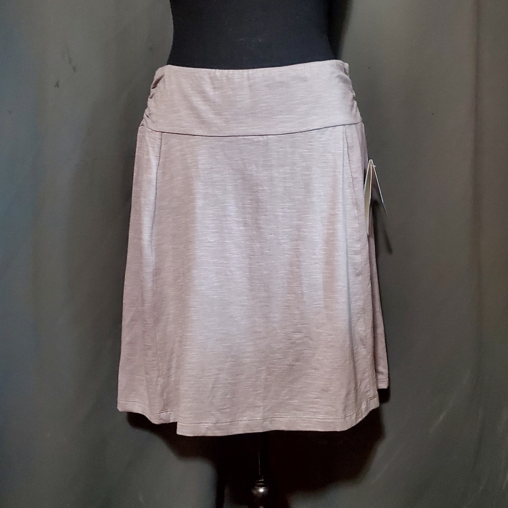 Columbia Gray Skirt "Rocky Ridge" Size Small NWT